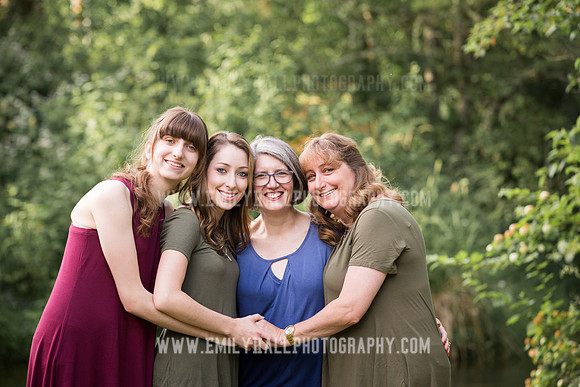 Emily Hall Photography - Family Portraits 2017-81
